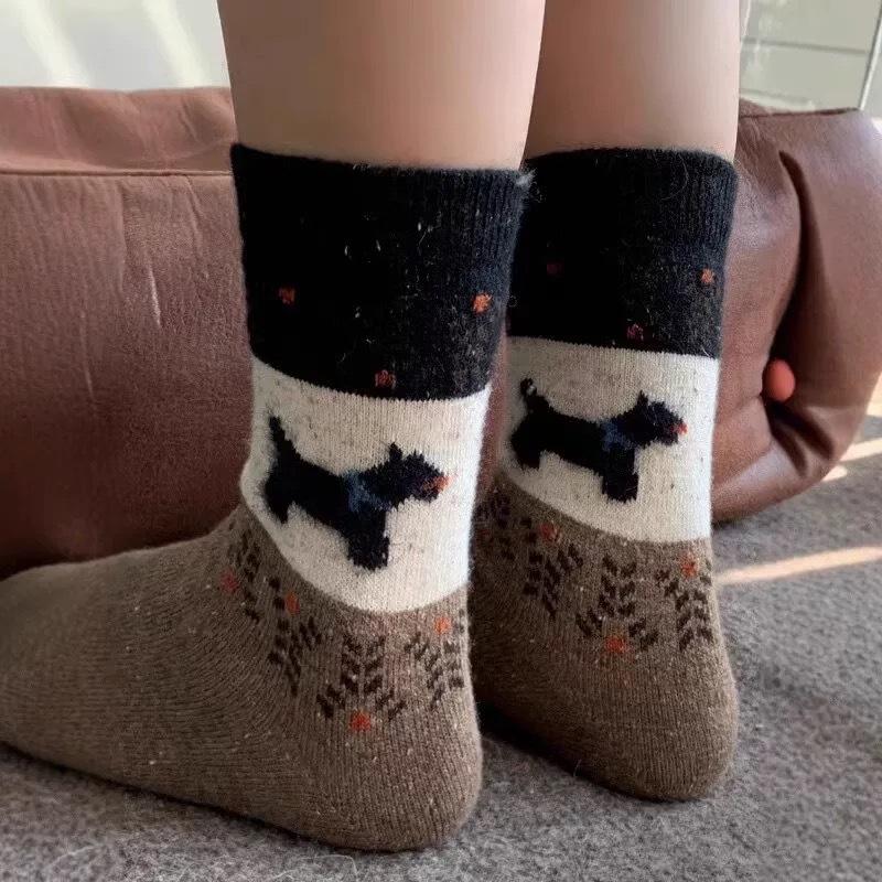 

Женские осенне-зимние носки-трубы из собачьей шерсти с плюшевой подкладкой, теплые и милые 1 pair кофейный