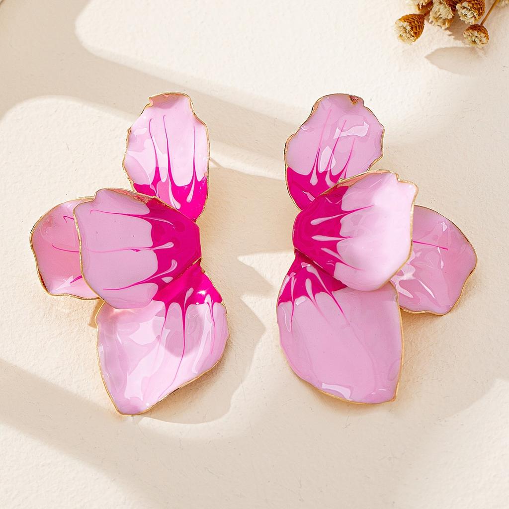 Gradual Change Of Pink Petals Dripping Oil Exaggerated Earrings, Fashion High Sense Sweet Wind Temperament Versatile Earrings