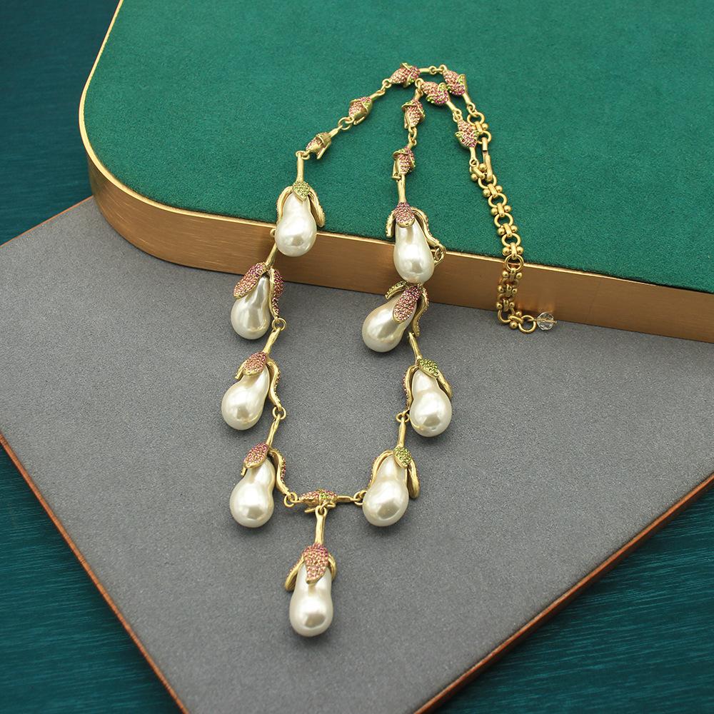 Medieval Vintage Light Luxury Baroque Pearl Necklace Earrings Set Heavy Industry Lily Of The Valley Necklace Ear Hook