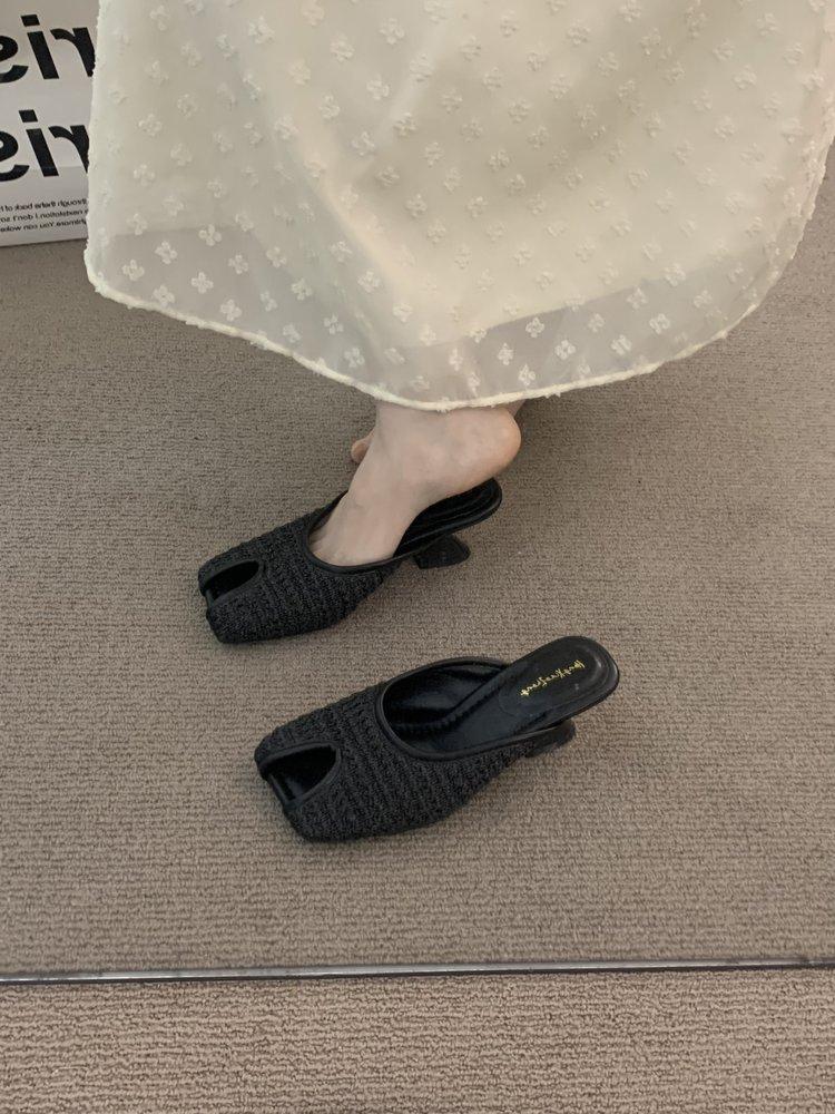Late Evening Wind High Heel Niche Bohemian Boken Shoes Women's Outer Wear 2025 Summer Vacation Woven Coarse Heel Baotou Sandals