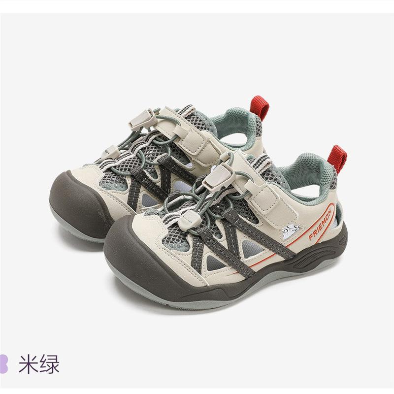Children's sports sandals anti-kick girls' bag head shoes summer new casual boys anti-kick hollow wading shoes