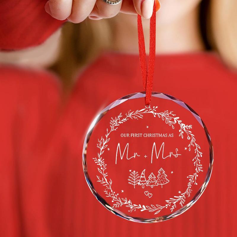 1pc/2pcs Our First Wedding Ornament, Just Married ,Glass Xmas Tree Decoration Gift, Christmas Party Holiday Gift Decor Memorial Christmas Prent