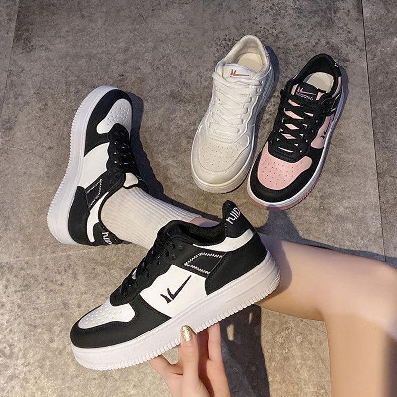 Thick Baseplate Shoes Women's Versatile and Light Casual Shoes Children's Spring 2025 New School Style Temperament Sports Shoes Women