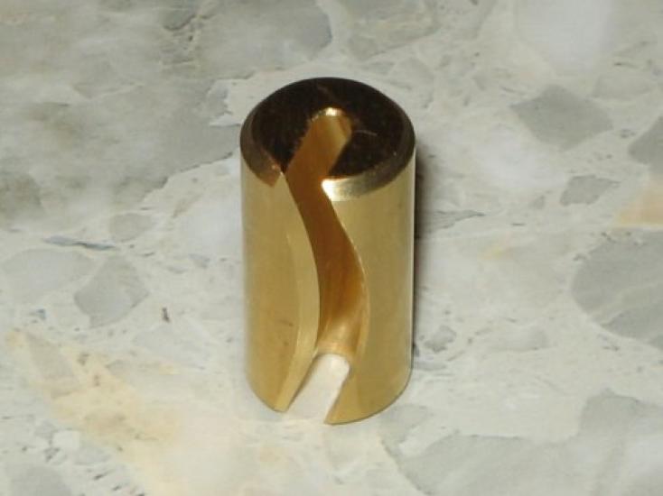 

Pure Brillante (rubberless Wolfkiller) for cello