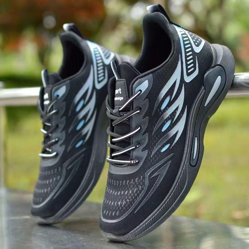 Men's shoes spring and summer fashion trend mesh breathable running shoes student platform lightweight and comfortable sports shoes