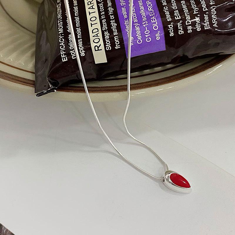 

Капельное Гелевое Ожерелье Модное и Индивидуальное INS. Крутой и нежный, Высококачественный, Маленький и Популярный Дизайнерский Чувственный Ошейник-Цепочка