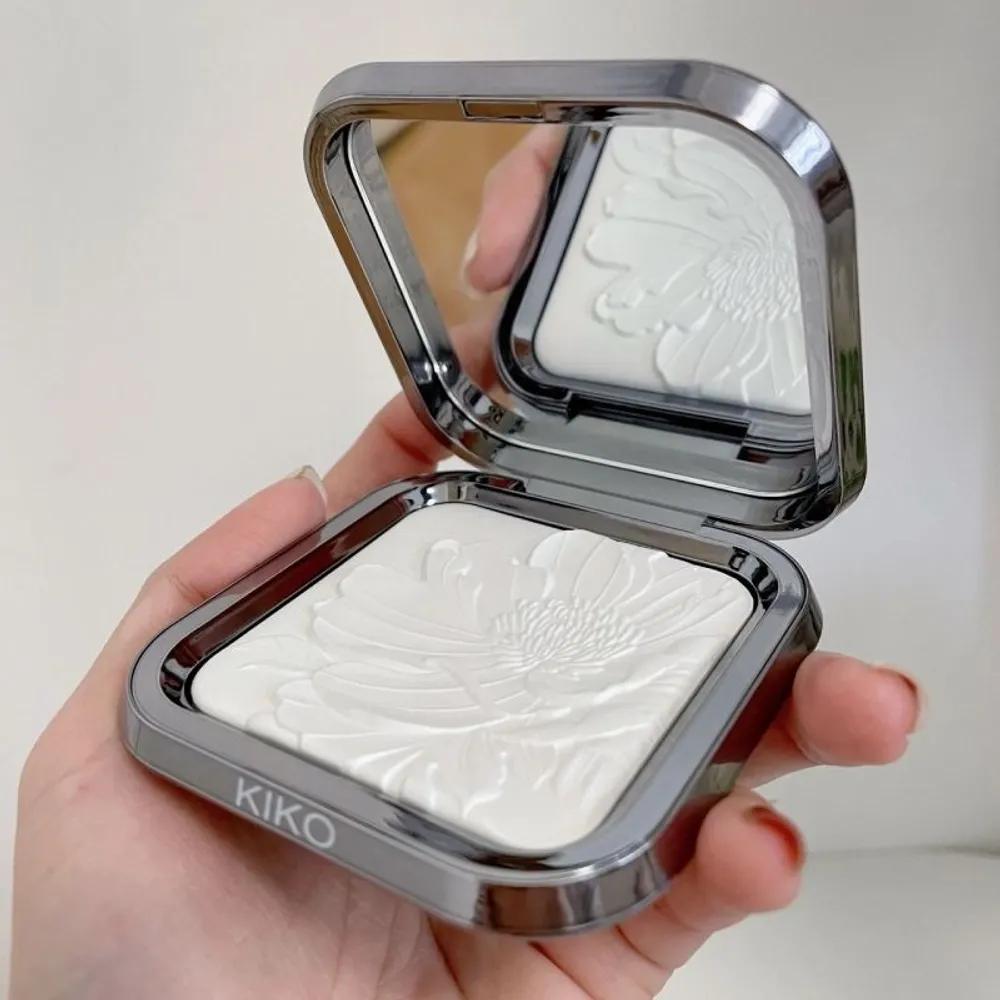 KIKO Water Lily Pressed Powder Long Lasting Water Lily 01 Ivory 7.5g
