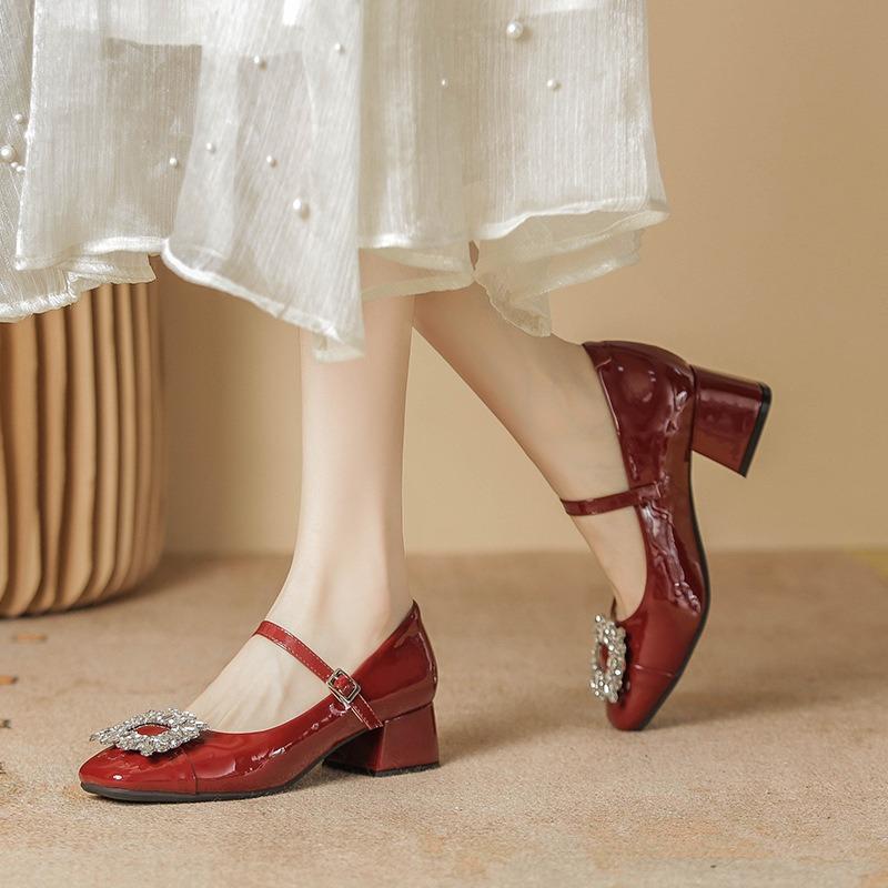 Wedding shoes Bridal shoes Temperament rhinestone square head shallow mouth with red retro Mary Jane thick heels high heels
