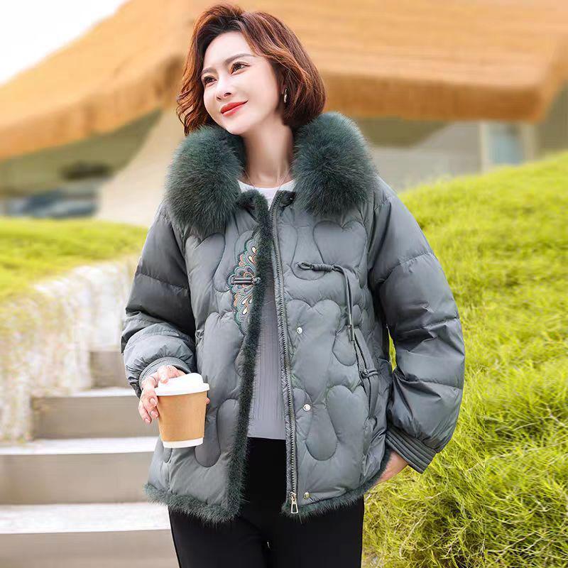 Mom's Fashionable Winter Down Jacket for Middle-Aged Women: Loose, Plus Size, Warm & Stylish Coat