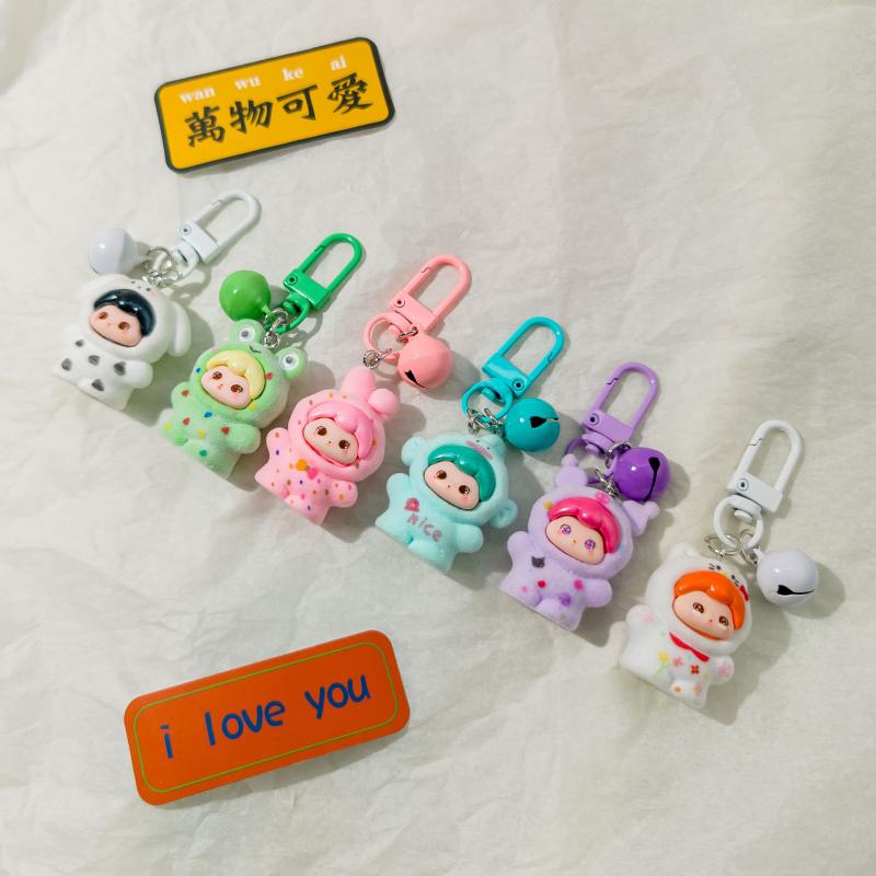 Desenho Animado Bonito Tridimensional Resina Boneca Chaveiro Pingente Enfeite de Bolsa Argola de Chave de Carro Requintado Acessórios de Decoração de Mochila Presente