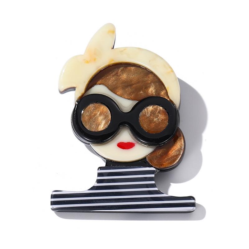 

Unique Cartoon Bowknot Women s Brooch: Acrylic Corsage Pin with Niche Design