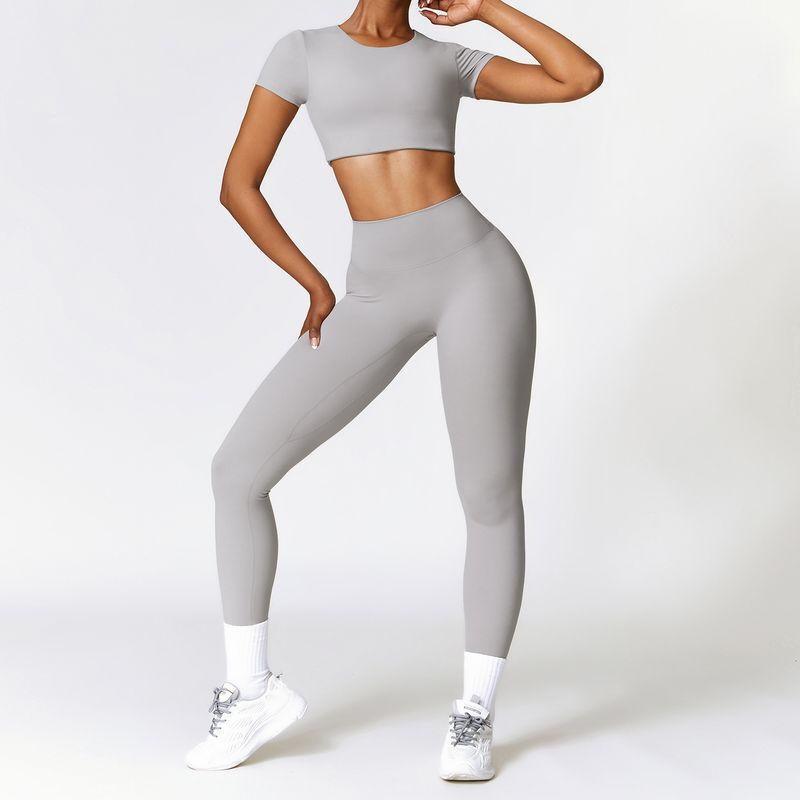 Guangzhou Zechuang Clothing Co., Ltd. European and American Tight Sanding Yoga Suit Quick-Drying Workout Clothes Winter Outdoor