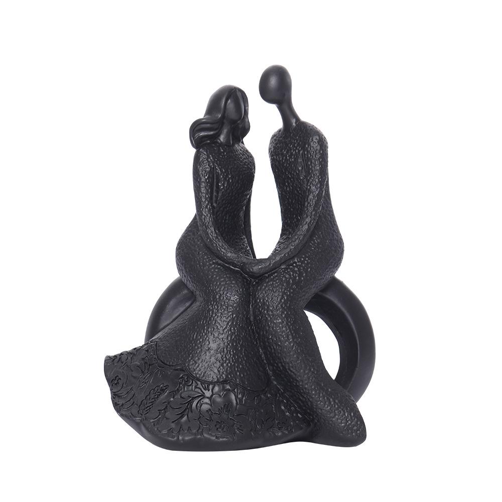 Abstract Resin Sculpture Ornament: Hugging Couple for Bedroom Decor