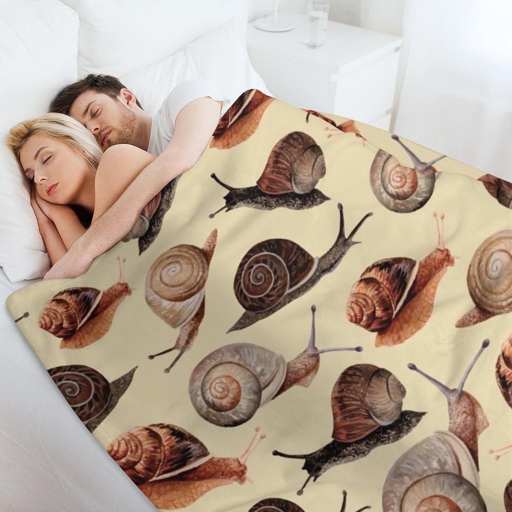 A Slew of Snails Throw Blanket Sleeping Bag Luxury Brand Vintage Luxury St Blankets