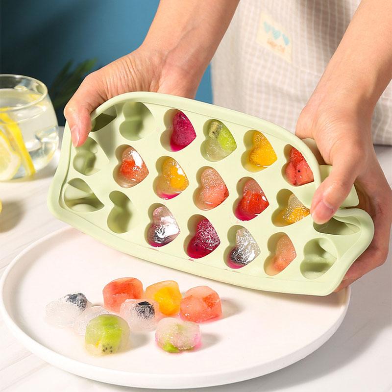 Silicone Ice Trays for Freezer, 21 PCS Ice Cube Tray with Lid, Lovely Heart Ice Cube Mold For Chilling Drinks Ice Maker Molds
