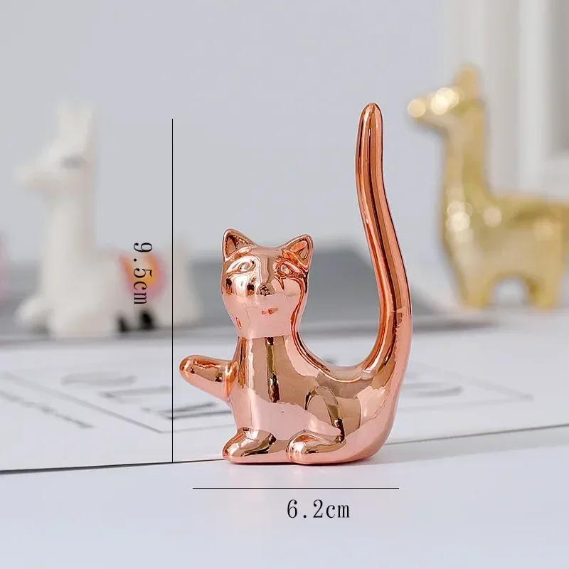 MOONBIFFY Small Gold Electroplate Ceramic Animal Figurines Swan Alpaca Dog Cat Rabbit Fox Deer Porcelain Home Desk Decoration