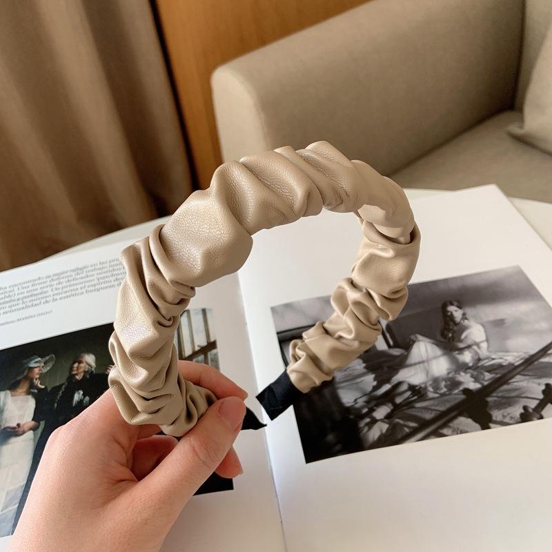 

Мода Изысканная ПУ Кожа Складки Узор Обруч для Волос Повязки на Голову Дизайнерские Повязки на Голову Украшение Аксессуары для Женщин