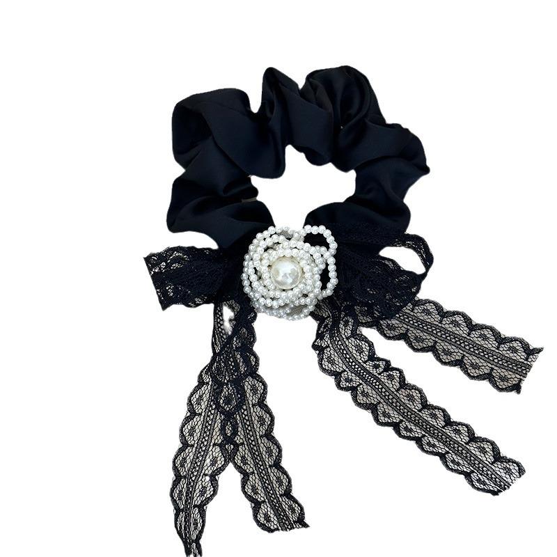 The Xiangxiang-style Pearl Flower Lace Ribbon Hair Tie with A Low Ponytail Exudes A Light Luxury and High-end Charm