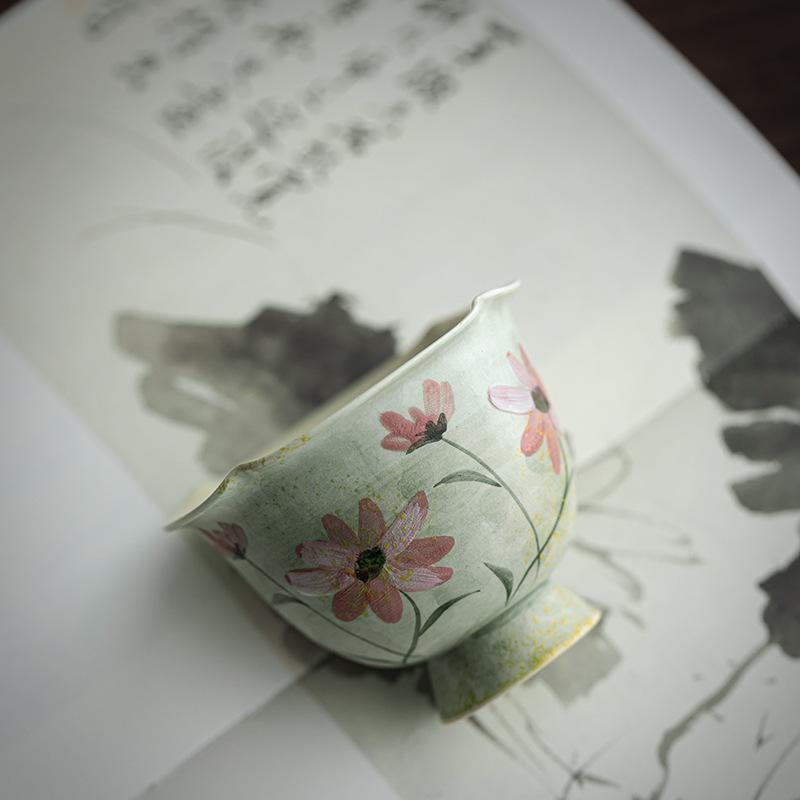 Hand Painted Daisy Tea Cup High Quality Porcelain Tea Set for Women Afternoon Tea Personal Use