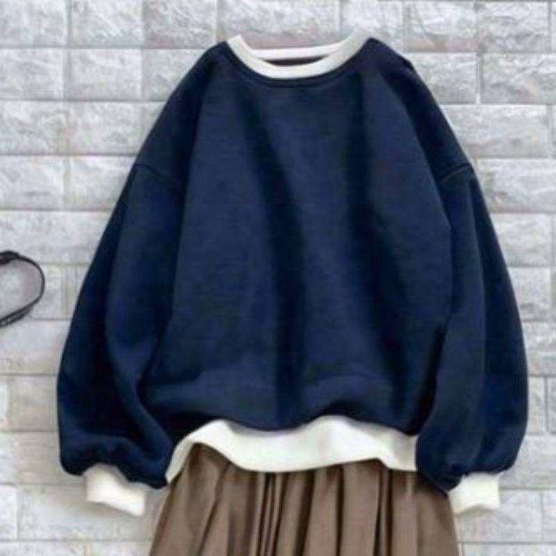 New solid color top + pleated skirt knitted suit fashionable