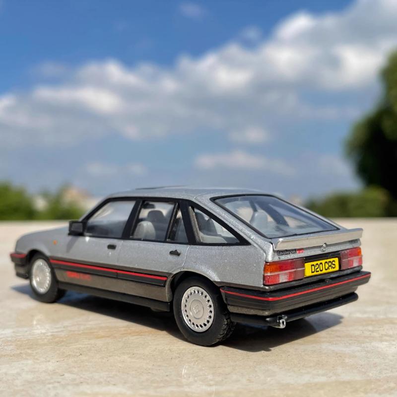 Großhandel Druckguss 1:43 Skala Opel MK2 Legierung Auto Modell Fertig Simulation Sammlung Dekoration Junge Geschenk Spielzeug Statische Anzeige