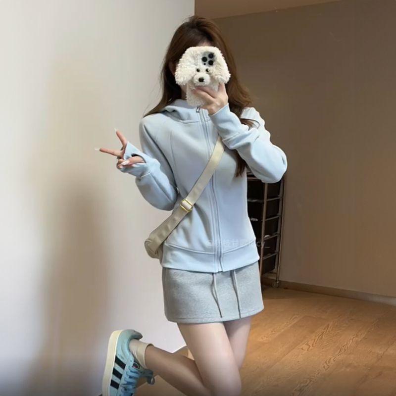 Slim-Fit Light Blue Hoodie Jacket - Versatile, Fashionable Spring/Autumn Cardigan Top