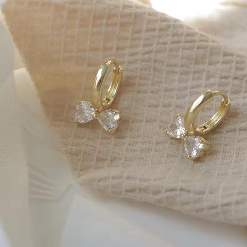 Light Luxury Zircon Bow Earrings For Women Sweet Fresh Temperament Versatile Ear Clip Jewelry