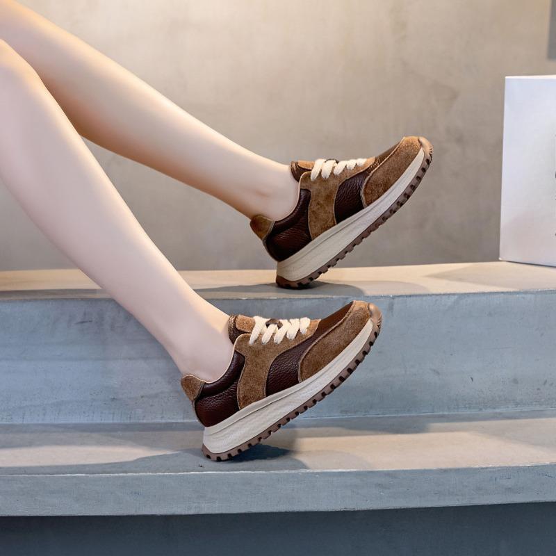 The New Vintage Women's Sports Shoes From Dexun Are Lightweight and Breathable