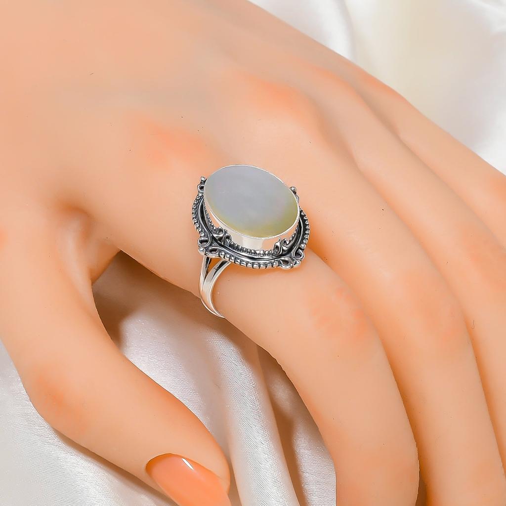 Mother Of Pearl - Australia 925 Sterling Silver Ring V4574, White Ring, Oval Ring, Valentin's Day Gift, Gift For Her, Birthday Gift, Handmade Jewelry,