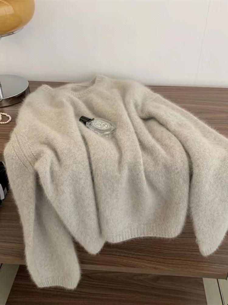 Damski zimowy sweter polarowy w leniwym stylu - miękki, przytulny, z okrągłym dekoltem i mleczną warstwą wewnętrzną Fufu