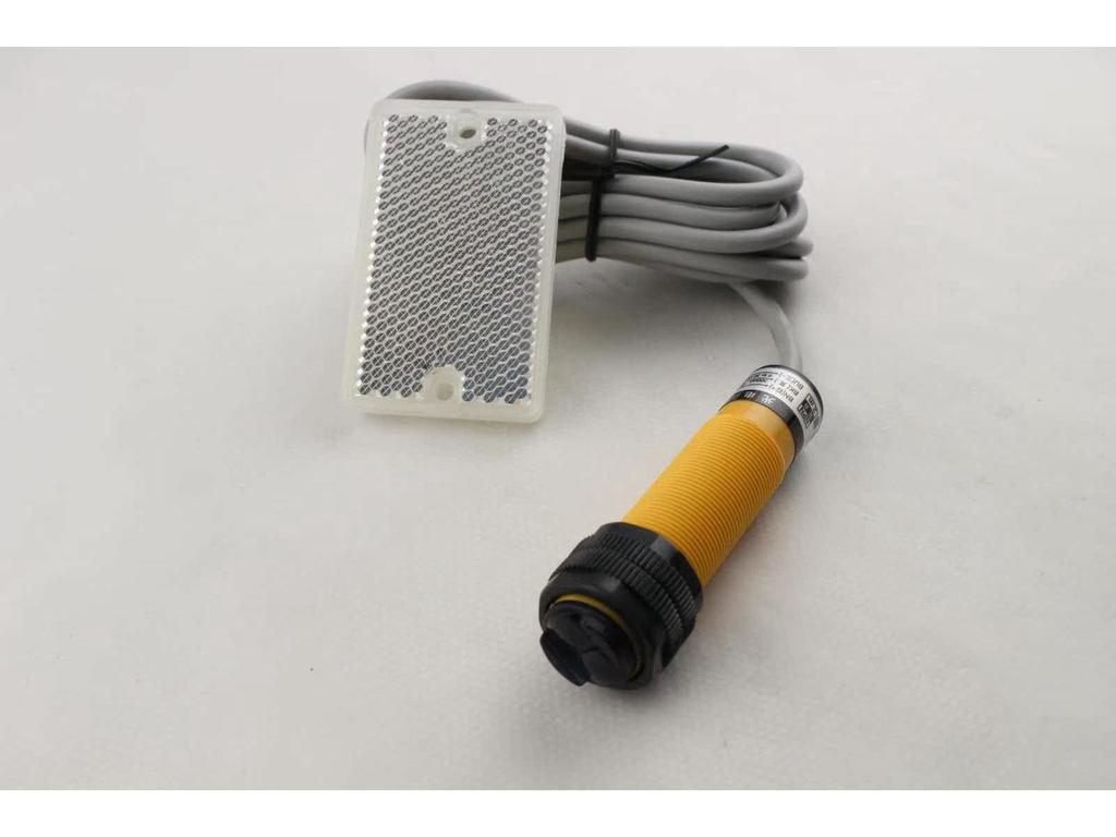Infrarot-Fotoelektrischer Sensor E3F-R2N für Körpererkennung und Spiegelreflexion 24