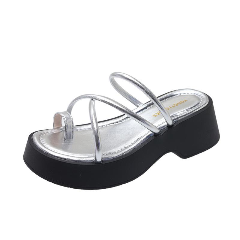 

Маффины на толстой подошве черные крутые тапочки 2025 весна и лето новая женская одежда мода пляжный отпуск круто 40 серебряный