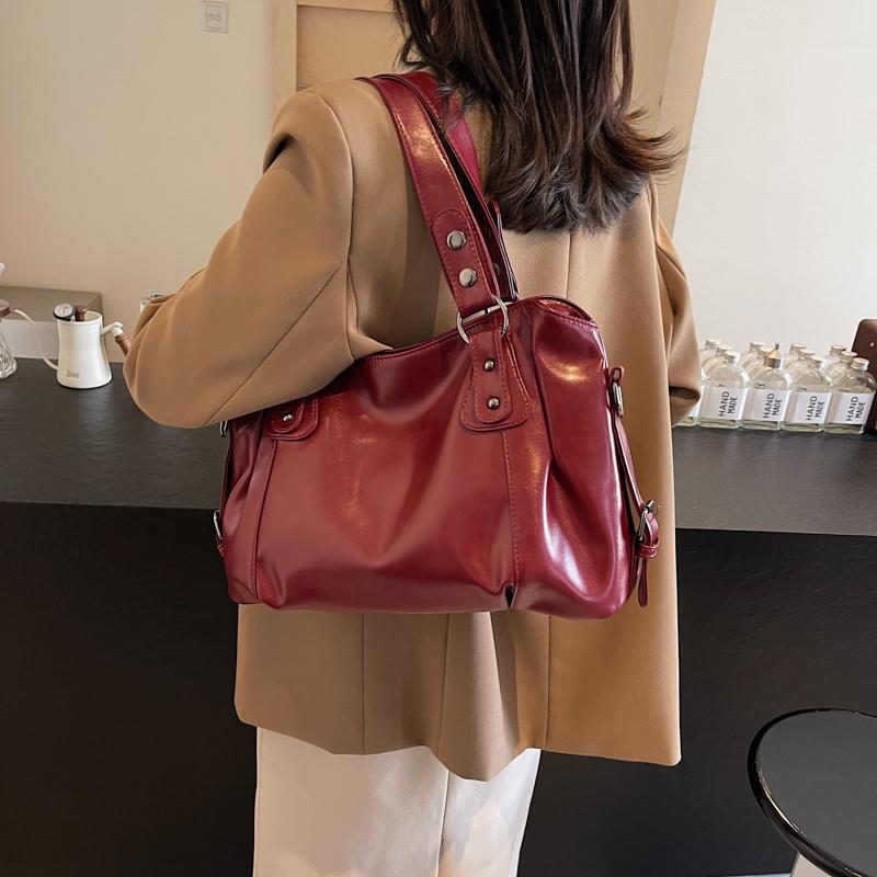 Womens PU Leather Tote Bag Large Capacity Shoulder Bag Messenger Bag Top Handlebag Hobo Bags for Travel