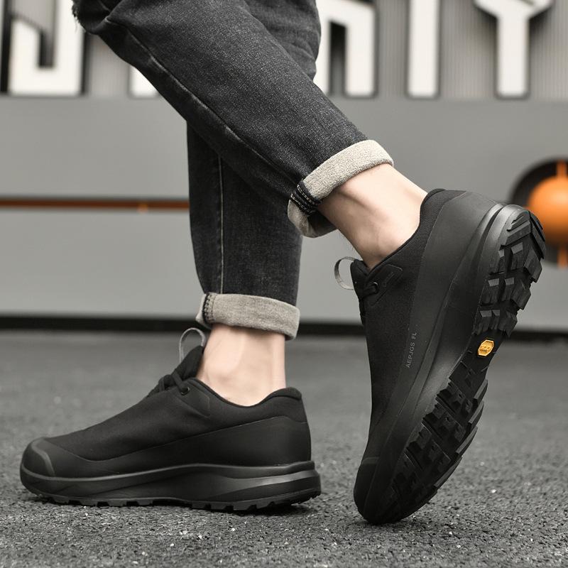 Men's shoes 2025 summer new youth outdoor mesh breathable sports shoes high-end versatile lace-up casual trendy shoes