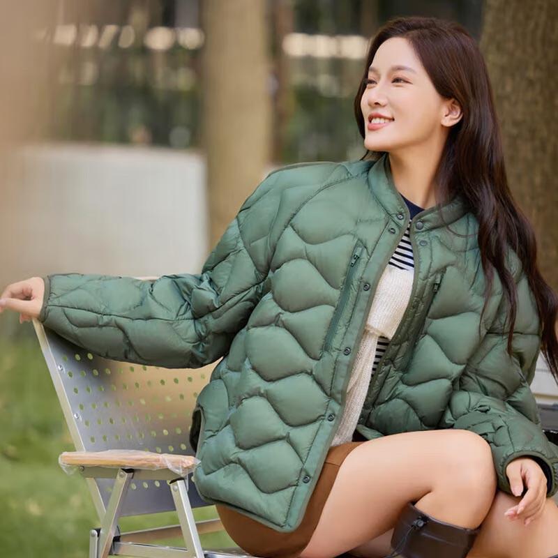 Bosideng B40133830 Stand-up Collar Short Down Jacket