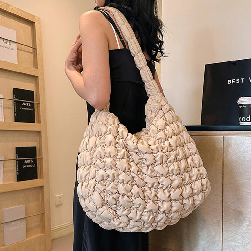 

2025 Нишевый дизайн Плиссированная сумка-облако для женщин Большая вместимость Наплечная сумка через плечо Нейлоновая сумка-тоут Женские сумки 47-38-21CM хаки