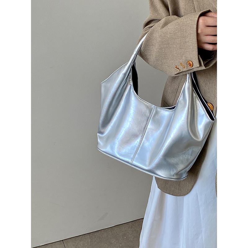 Ielgy Trendy Cool Style Tote Bag Large Capacity All-Match Armpit Order Shoulder Bag