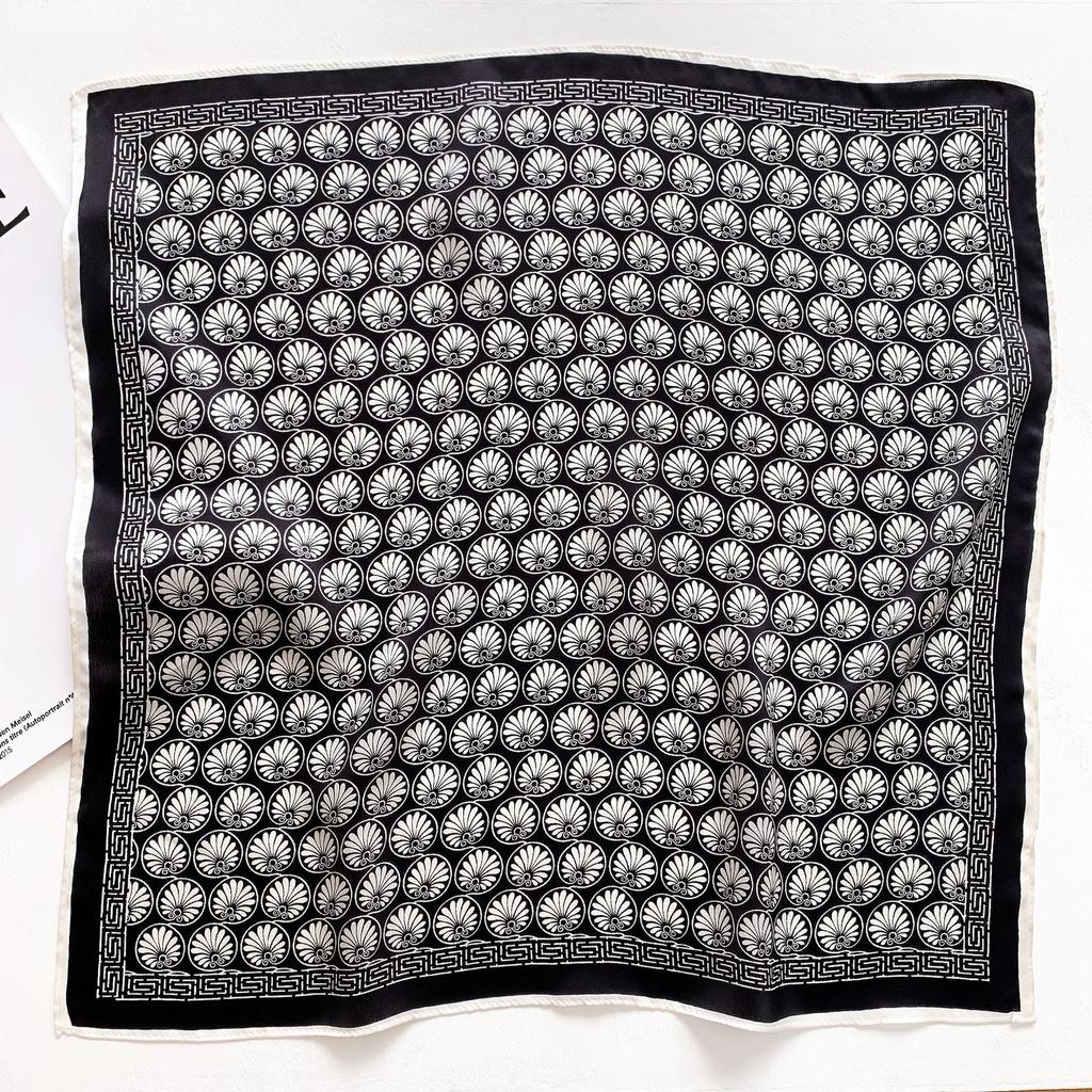 53 * 53 cm Mulberry Silk Lite firkantet skjerf Multifunksjonelt Profesjonell motedekorasjon Silkeskjerf for vår- og høstvarmesjal