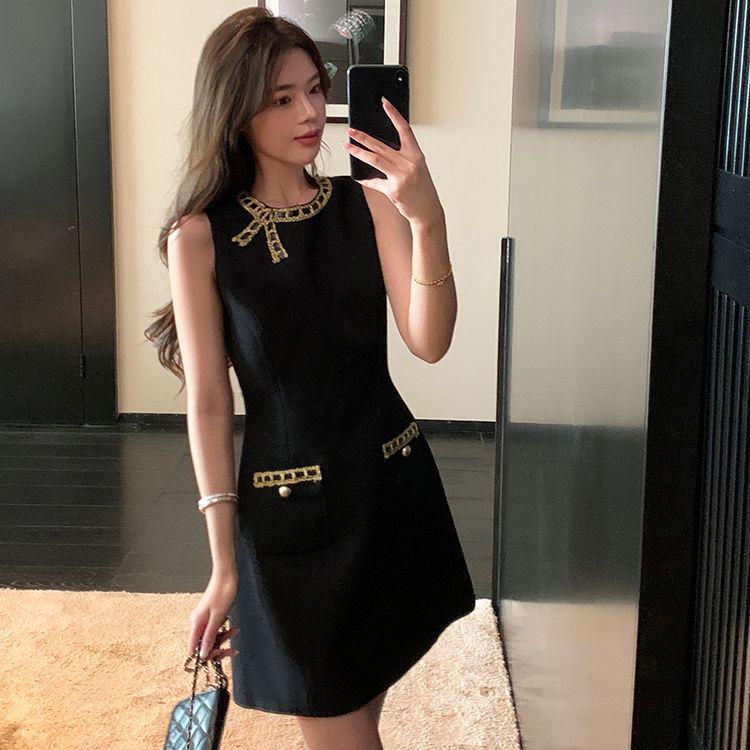 Miu-Style Sleek Socialite Design: Bright Silk Sleeveless A-Line Little Black Dress, Summer Edition