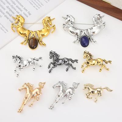 Vintage Minimalist Zodiac Horse Brooch: Alloy Jewelry & Three-Dimensional Corsage
