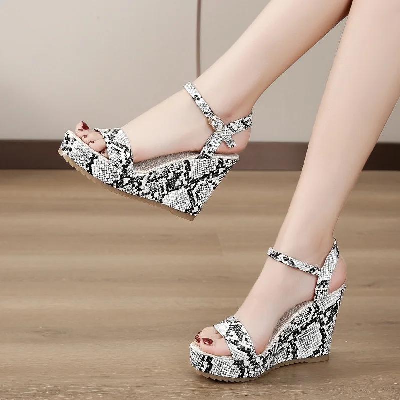 Mode 2024 Damen Sandalen Neue Keilabsatz Plateau Schuhe Damen Sexy High Heels Pumps Sommer Casual Peep Toe Leopard Ein Wort Sandalen