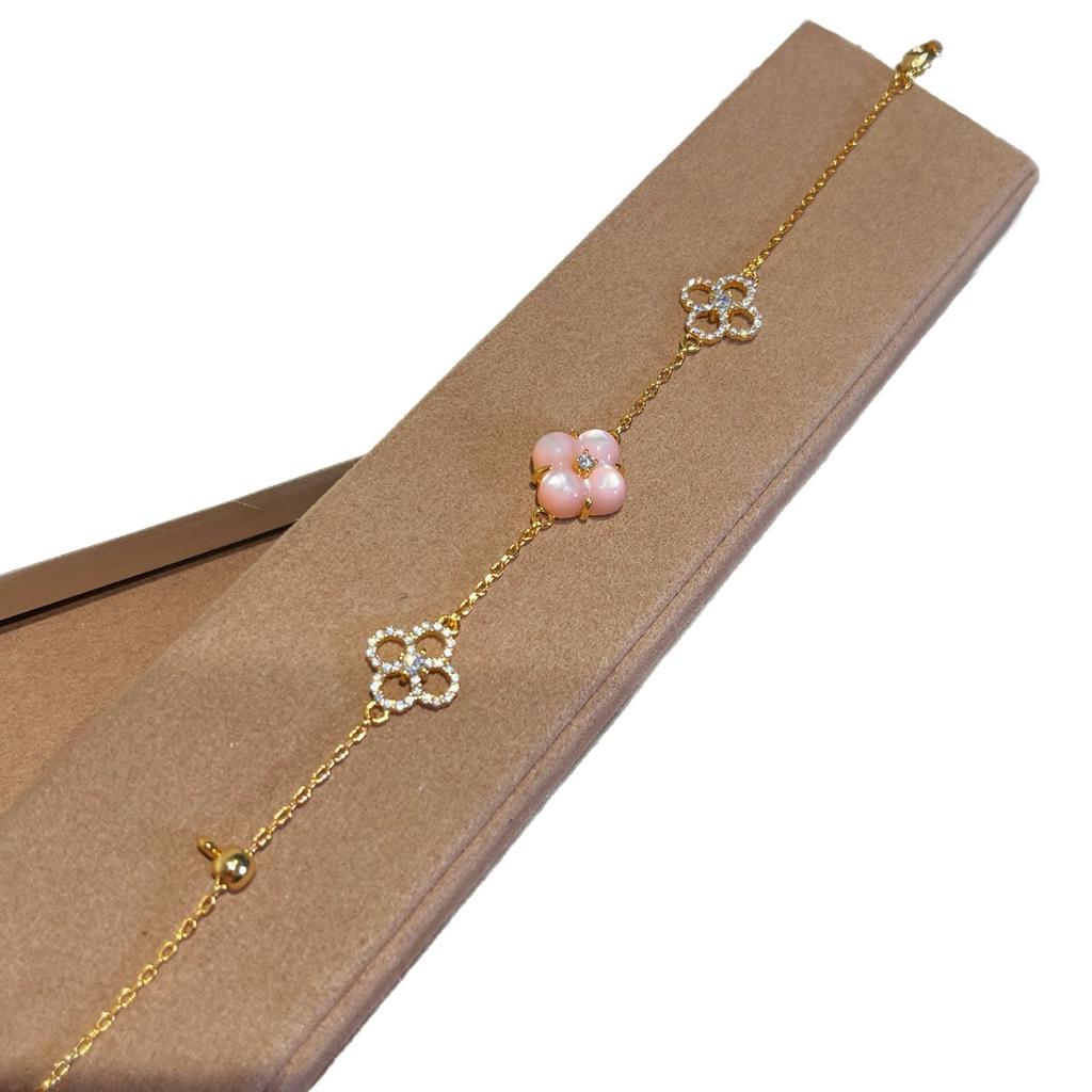 Retro Wishing Pool White Shell Pink Shell Flower Pull-Up Bracelet High-End Simple And Versatile Jewelry
