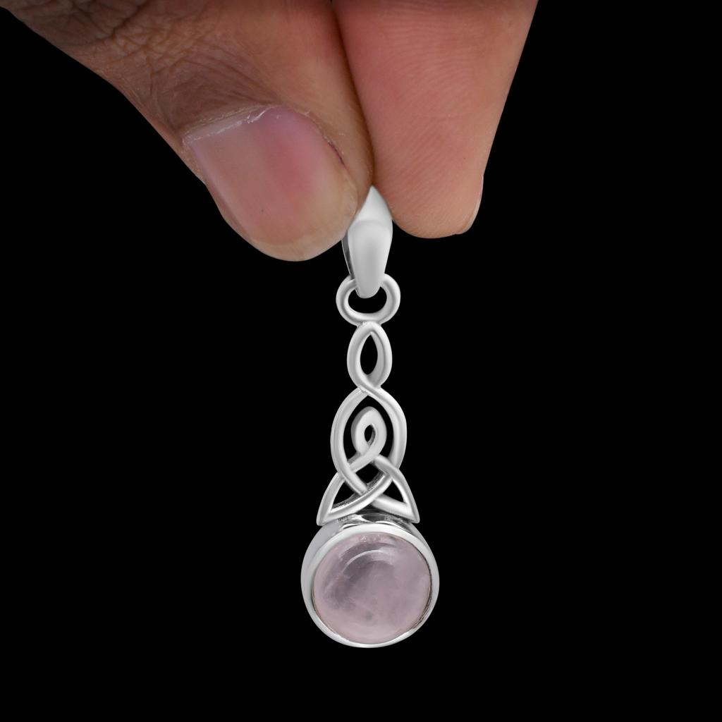 Naturlig Rosenkvarts 10mm Rund Ädelsten Keltisk Knut Triquetra Hänge 925 Sterlingsilver Hänge För Kvinnor & Flickor