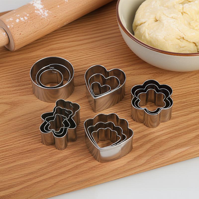 3 Size Stainless Steel Heart Flower Round Cloud Bear Shape Cookies Cutters Fondant Cake Decorating Tools Mold Kitchen Bakeware