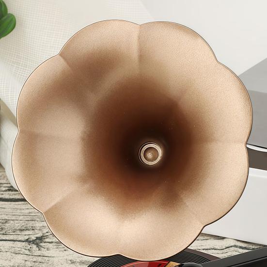 Vintage Gramophone Music Box Retro Mini Ornament, Wood Grain Phonograph Shaped Decorative Bar And Cafe Decor Box, Desktop Figurine for Shop