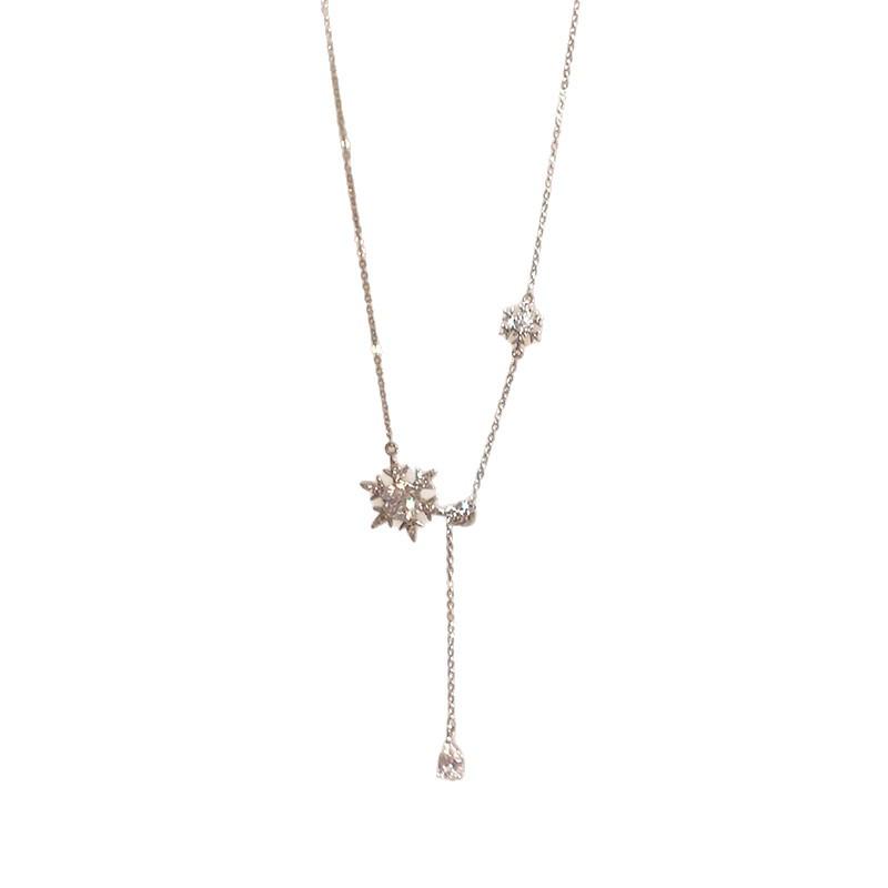 Zircon Snowflake Water Drop Adjustable Necklace for Women - Elegant Autumn/Winter Sweater Chain Accessory