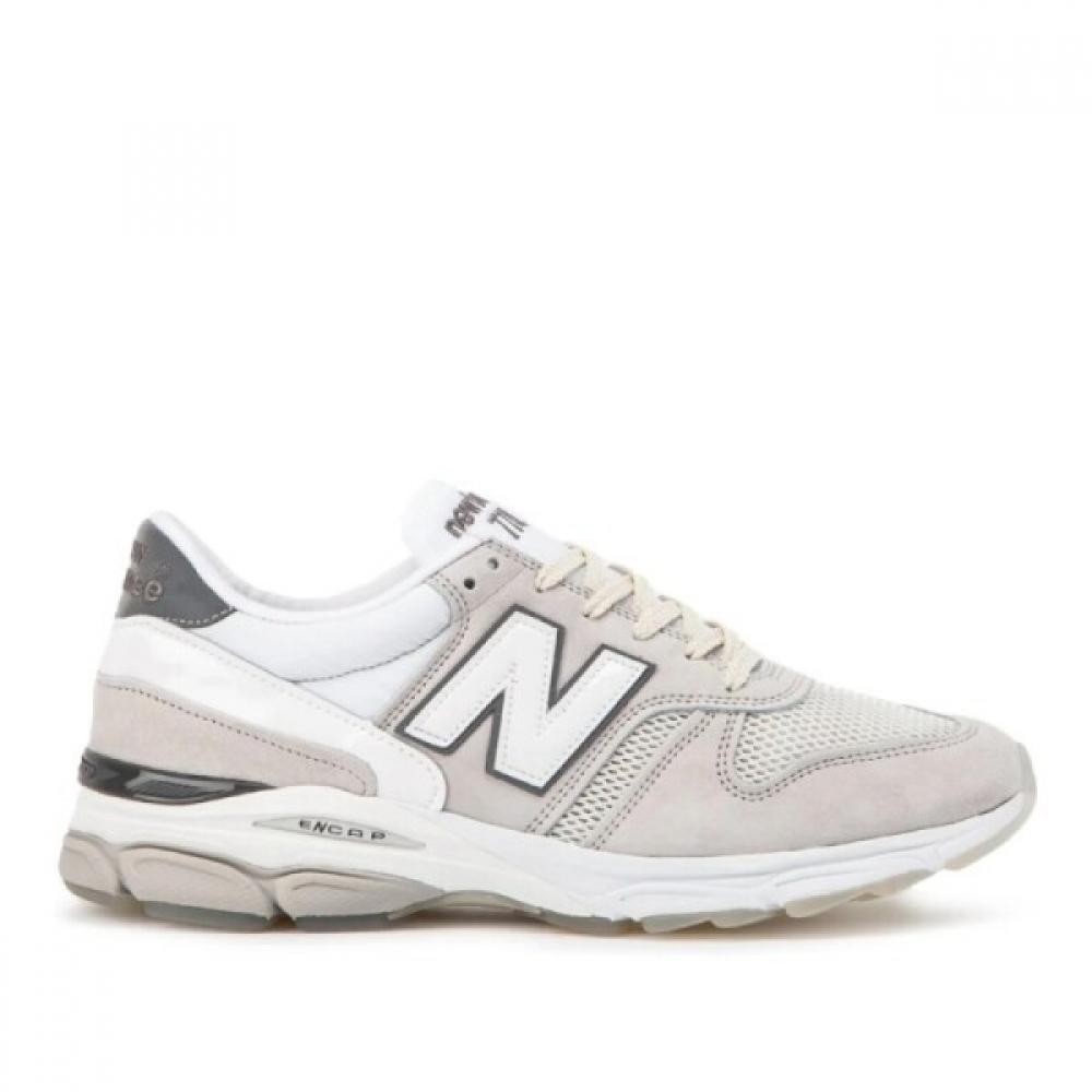 

New Balance 770.9 Vodka Caviar Lowtop Sneakers M7709cv IT44.5