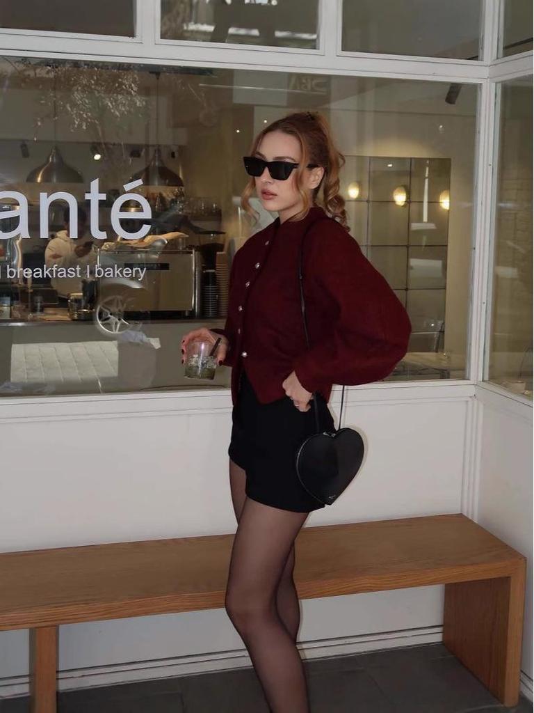 Burgundy Red Crew Neck Single-Breasted Short Coat: European & American Spring Fashion.