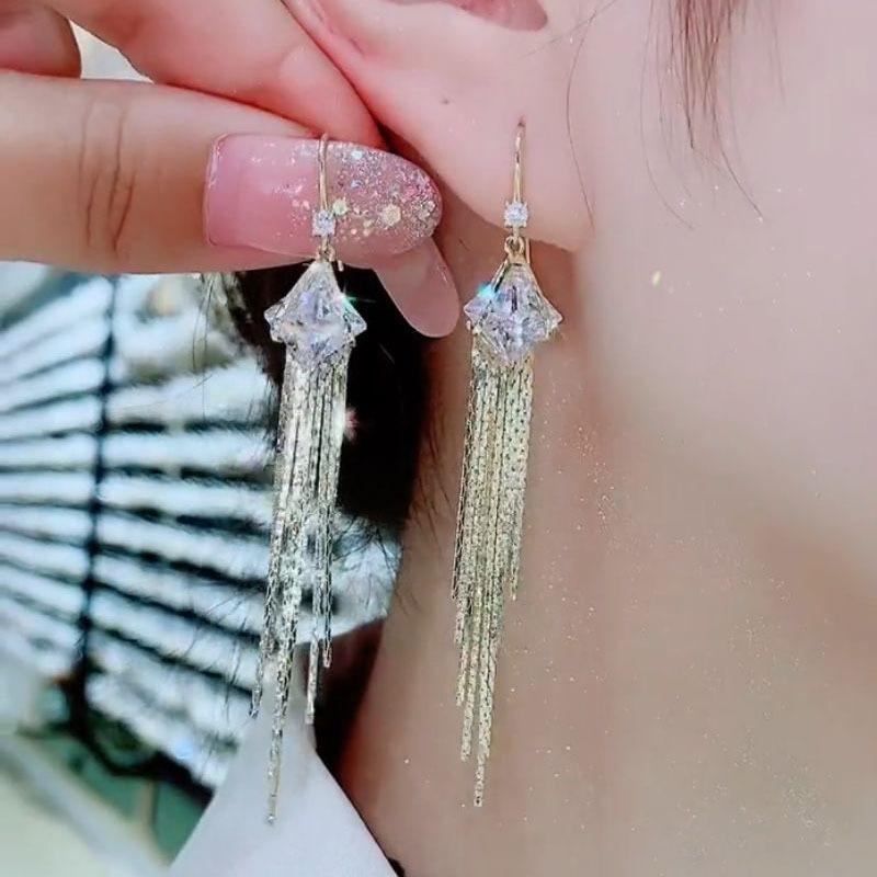 Long Tassel Geometric Earrings Exude a Goddess Like Atmosphere and a Sense of Luxury. Earhook Accessories Enhance Facial Slimming with Earrings