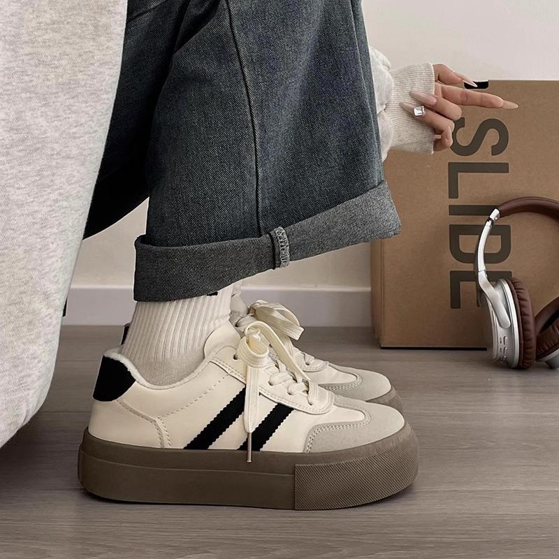 Spring and Autumn Versatile Platform Forrest Gump Training Shoes Women's 2025 Spring and Autumn New Retro Niche White Shoes Casual Board Shoes